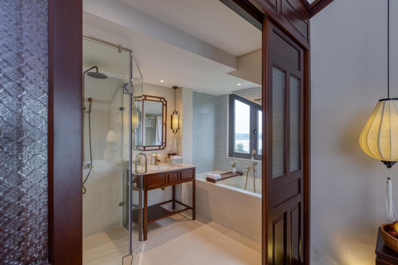 Cozy Savvy Boutique Hotel Hoi An Dış mekan fotoğraf A bathroom at The Park, Hyderabad